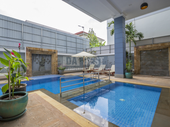 Fully furnished 1 bedroom apartment for rent in Siem Reap with aircon and large balcony, elevator and swimming pool