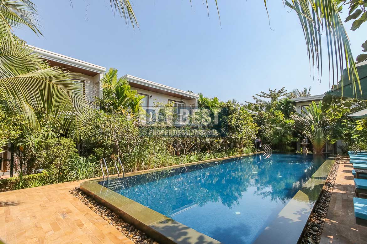 2 Bedroom villa share pool