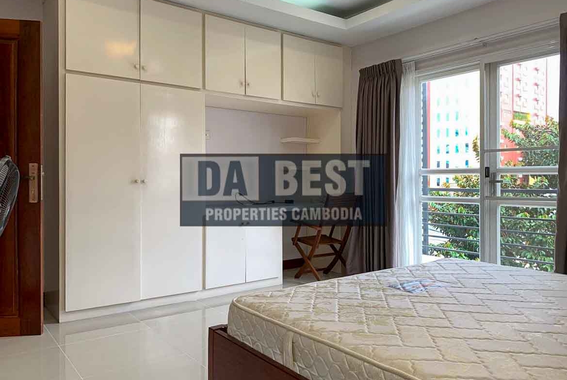 Beautiful 2Bedroom Apartment for rent in Toul Tumpoung - Phnom Penh - view from the bedroom