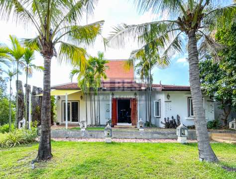 Private Villa For Rent With Swimming Pool In Siem Reap – Salakamreuk