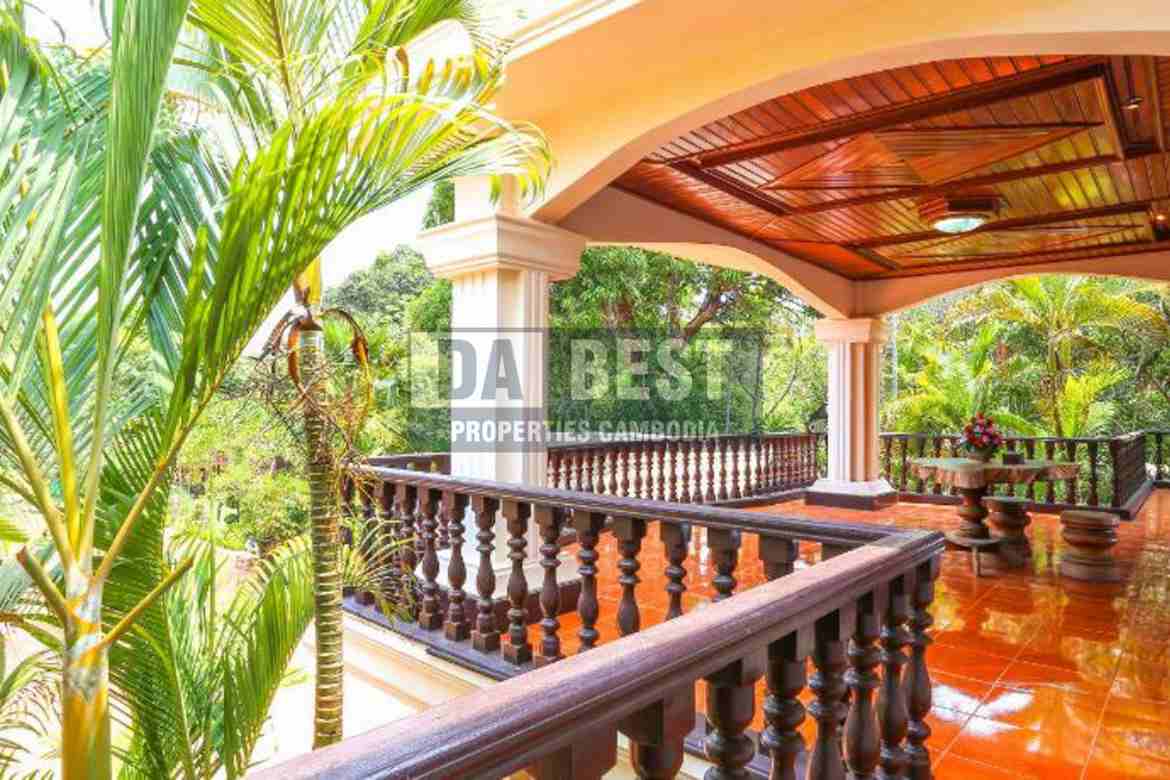11Bedroom Guesthouse for Sale in Siem Reap-Slar Kram- Balcony