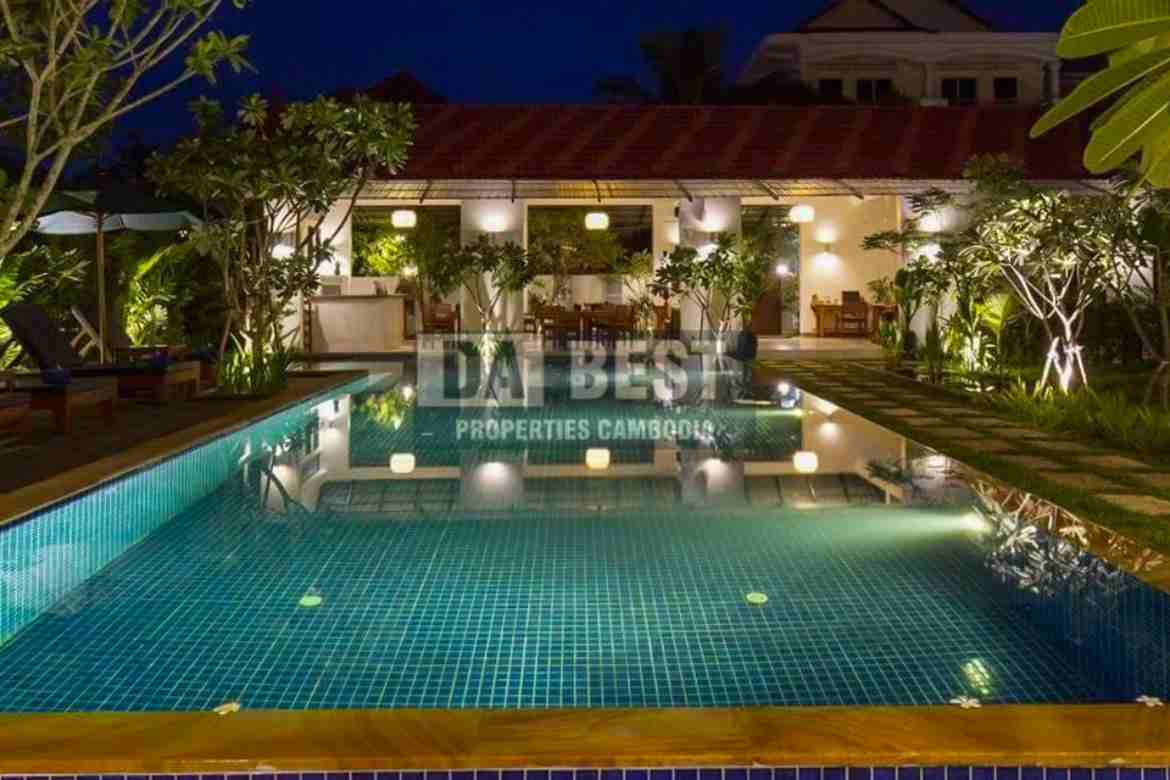 8Room Hotel for Sale in Siem Reap City- Sala Kamreuk- Swimming pool