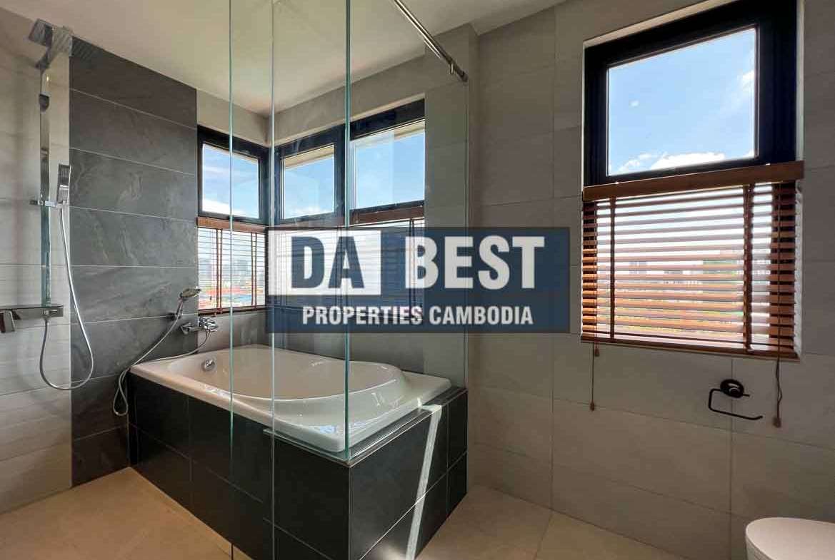 Modern Apartment for rent in Phnom Penh - Tonle Bassac - Bathroom
