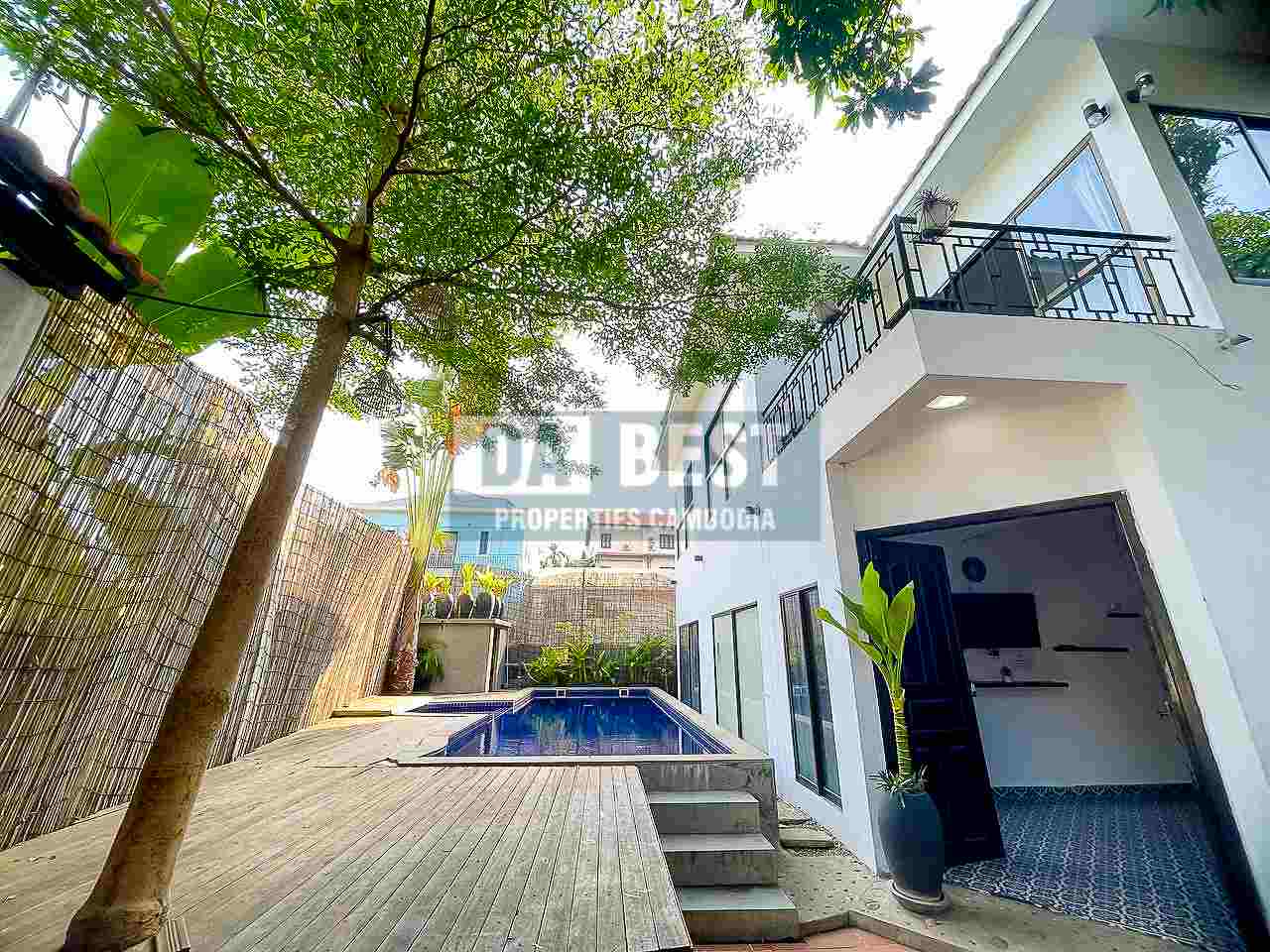 Private Villa 5 Bedroom For Sale in Siem Reap - Svay Dangkum - Building