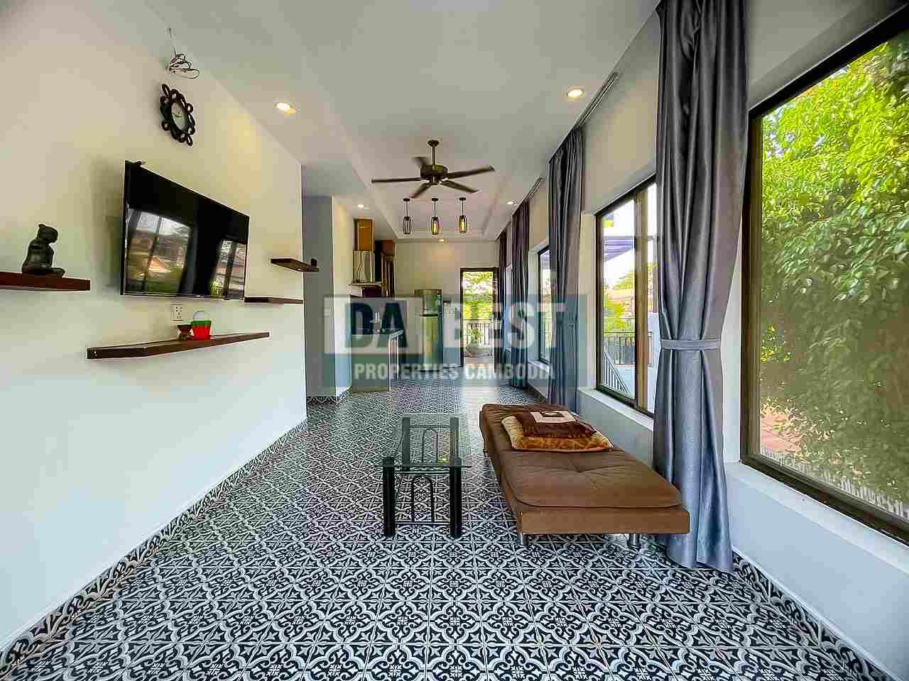 Private Villa 5 Bedroom For Sale in Siem Reap - Svay Dangkum - Living area