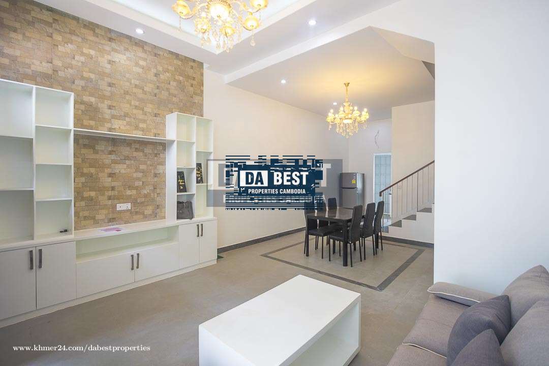 3 Bedrooms House For Rent in Siem Reap - Living area