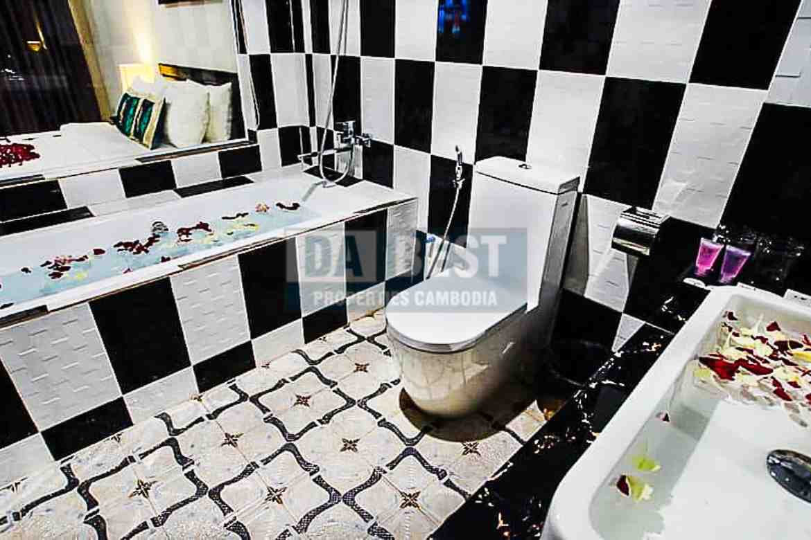 32 Room Boutique Hotel For Rent In Krong Siem Reap - Bathroom