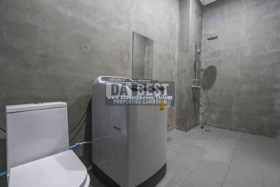 Large 2 Bedroom Apartment For Rent In Siem Reap Walking Distance To Central Park - Bathroom
