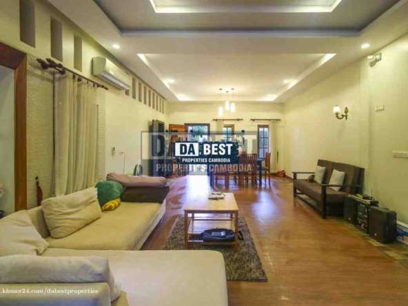 Private Villa 5 Bedroom with Pool For Rent in Siem Reap - Sala kamreuk - Living Room