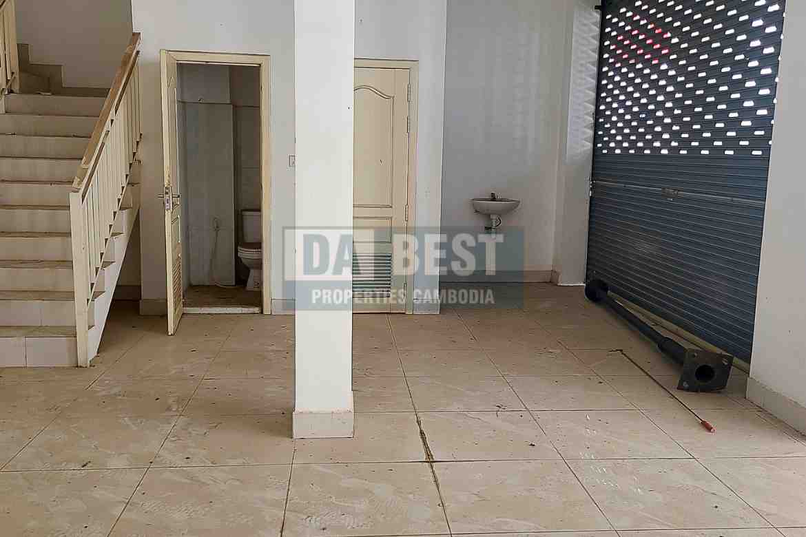 Shophouse Retail Space For Rent In Siem Reap – Opposite River Side - Bathroom