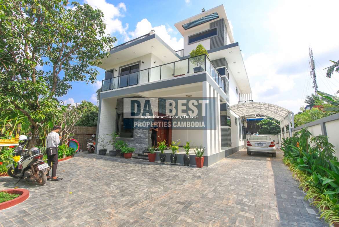 Private Villa 4 Bedroom for Rent in Siem Reap