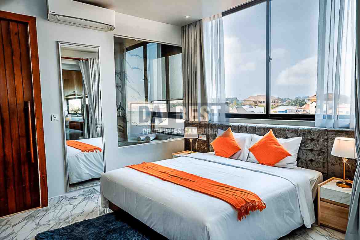Central 1 Bedroom Serviced Apartment On The Rooftop Private Garden For Rent In Siem Reap With Modern Living Room, Kitchen And Swimming Pool - 1bedroom with view