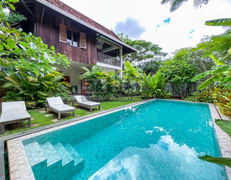 Private Villa 3 Bedrooms With Swimming Pool For Sale In Krong Siem Reap - Swimming Pool