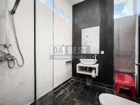 2 BR Ground Floor Apartment Pool For Rent In Siem Reap – Bathroom