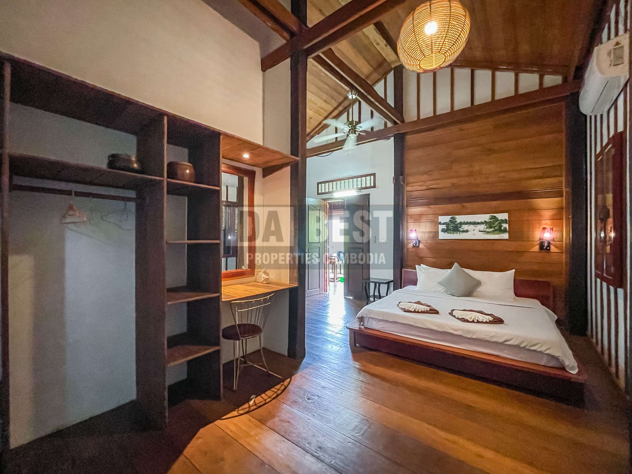 Wooden House 4 Bedrooms for Rent with Private Swimming Pool in Siem Reap - Bedroom-2