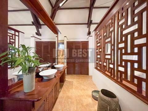 10 rooms Boutique with Swimming Pool for Rent in Krong Siem Reap - Bathroom-2