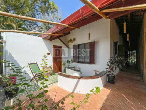 10 rooms Boutique with Swimming Pool for Rent in Krong Siem Reap - Outdoor Balcony
