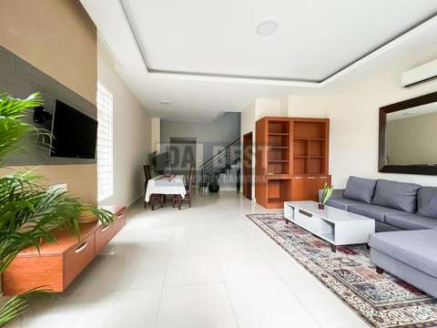 3 Bedrooms Flat House For Rent In Siem Reap - Livingroom