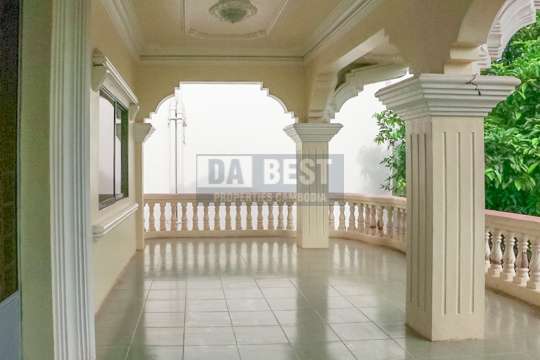 8 Bedrooms House For Rent In Siem Reap - Balcony Area