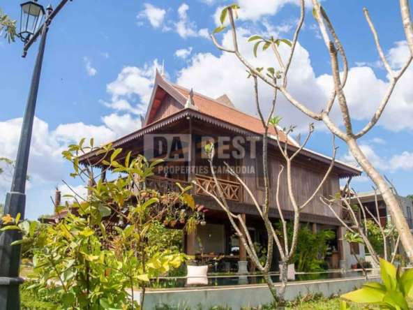 4 Bedroom Villa With Swimming Pool and Graden For Rent (1)
