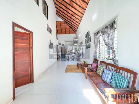 Private 3 Bedroom House For Rent In Siem Reap - Livingroom
