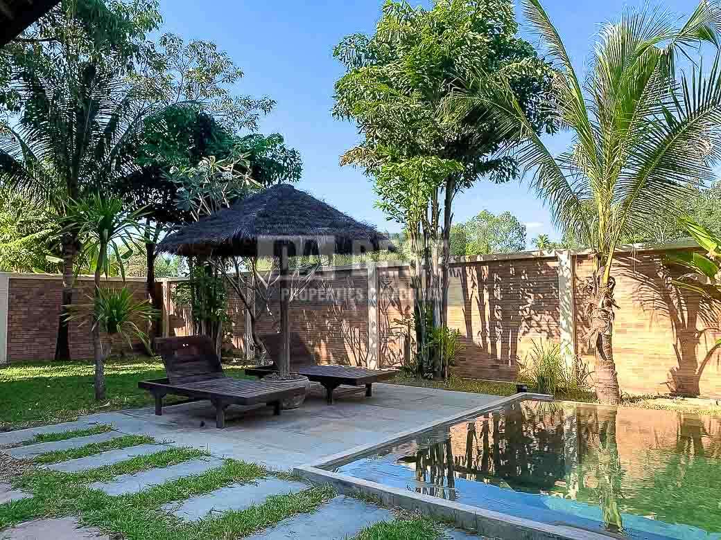 Private Luxury Villa 3 Bedrooms For Rent In Siem Reap Cambodia With Swimming Pool And Garden (3)