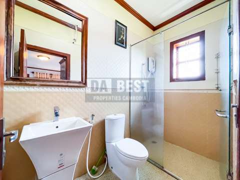 Private Villa 4 Bedrooms For Rent In Siem Reap - Bathroom