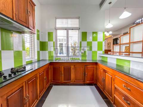 Private Villa 4 Bedrooms For Rent In Siem Reap - Kitchen