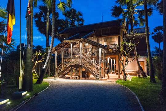 Luxury Artist Villa For Sale In Siem Reap-2