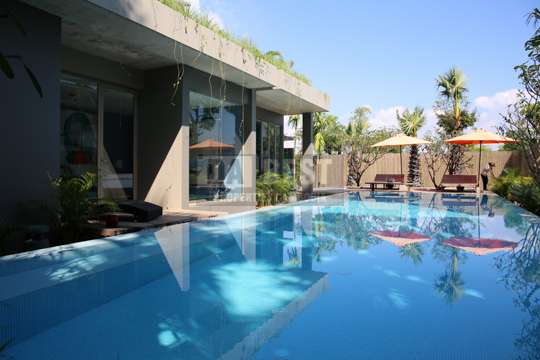 Luxury Artist Villa For Sale In Siem Reap - Swimming Pool