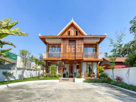 Luxury Wooden House For Sale in Siemreap