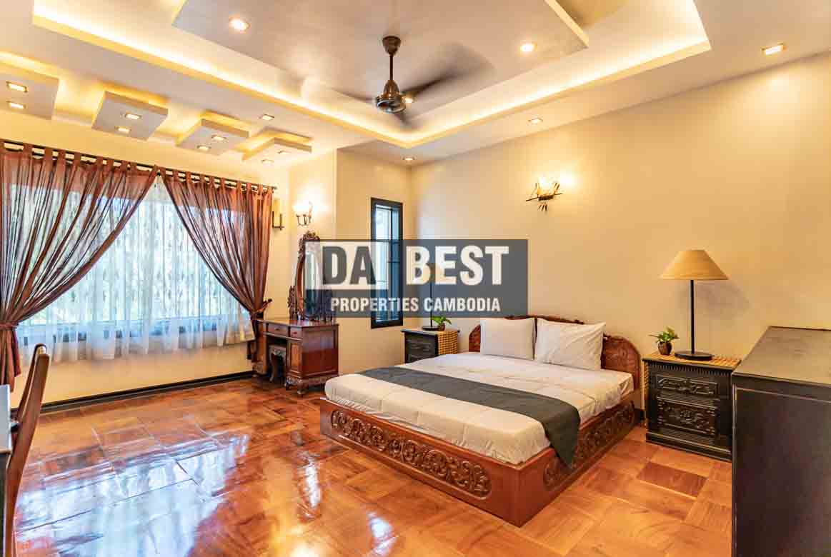 Private villa for rent in phnom penh - master room