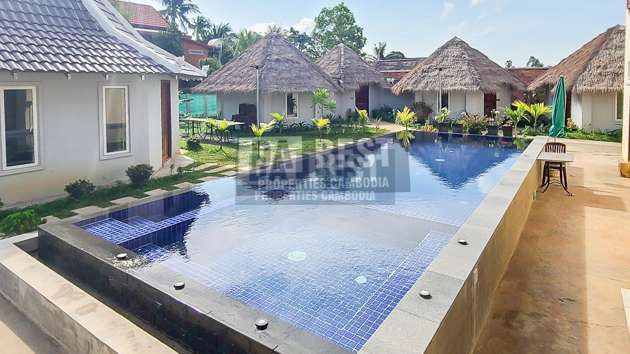 Bungalow Hotel For Sale In Siem Reap – Pool
