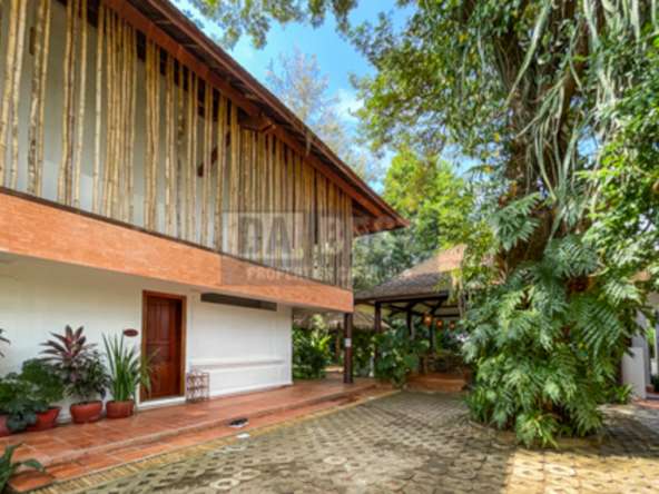10 rooms Boutique with Swimming Pool for Sale in Krong Siem Reap - Svay Dangkum-9